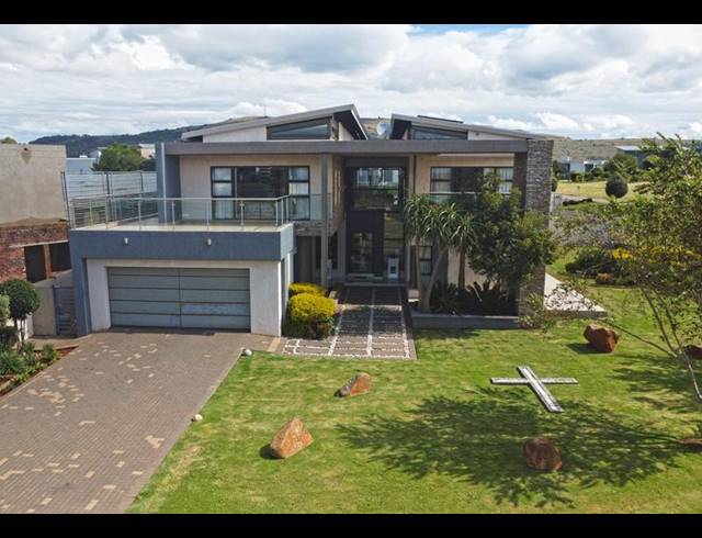 5 BEDROOM HOUSE FOR SALE IN EYE OF AFRICA